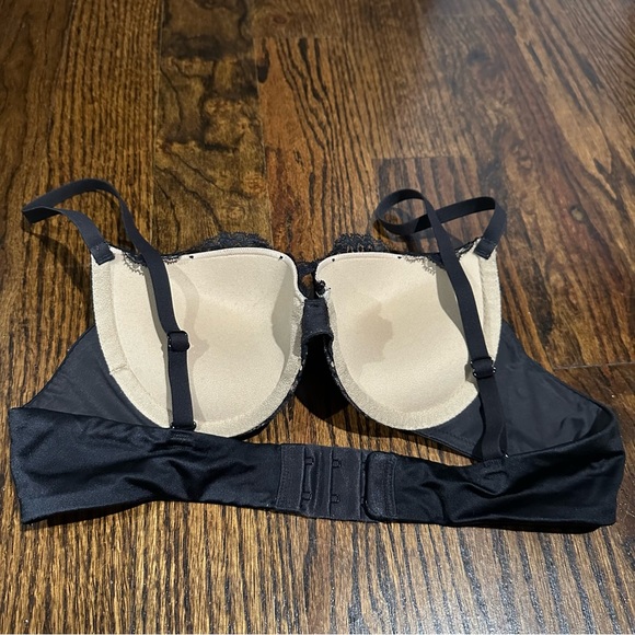 Very Sexy Lace Push Up Bra - Picture 3 of 6